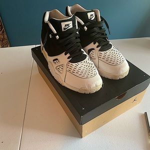 NIKE Airtrainers (Sz. 13)